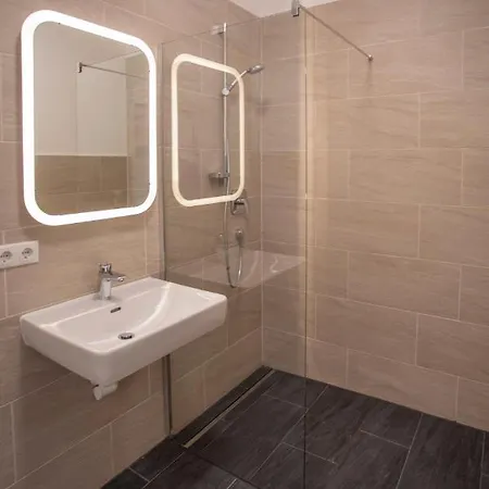 Апартаменты Center For 6 Persons! Инсбрук